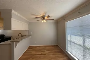 425 E 9th St, Houston, TX 77007 - Photo 7