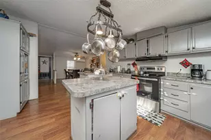 9626 Creek Vista Ln, Willis, TX 77378 - Photo 11