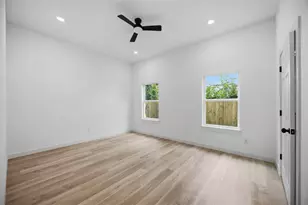 333 Delaware St, Houston, TX 77029 - Photo 11