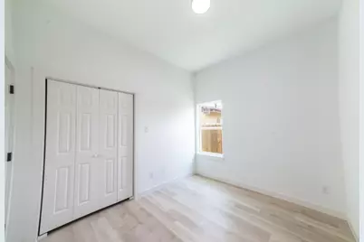 333 Delaware St #A, Houston, TX 77029 - Photo 9