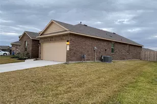 6130 Purple Iris St, Katy, TX 77449 - Photo 3
