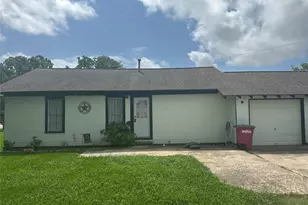 423 N Avenue A, Freeport, TX 77541 - Photo 1