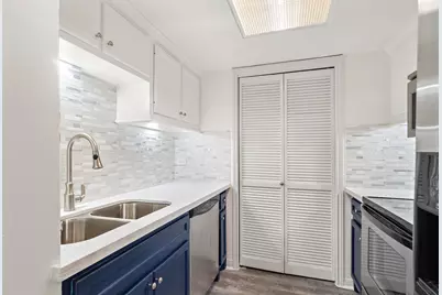 3525 Sage Road #613, Houston, TX 77056 - Photo 7