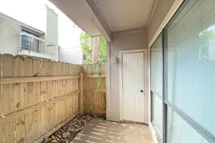 7900 N Stadium Dr, Houston, TX 77030 - Photo 5