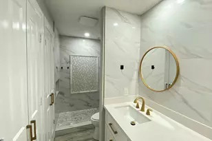 7900 N Stadium Dr, Houston, TX 77030 - Photo 19