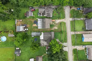 1213 Post St, Houston, TX 77022 - Photo 9