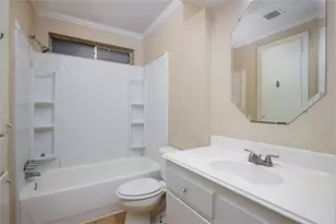 13215 Lake Breeze Ln, Willis, TX 77318 - Photo 15