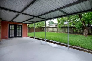 13215 Lake Breeze Ln, Willis, TX 77318 - Photo 19