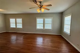 2824 4th St, Bay City, TX 77414 - Photo 3