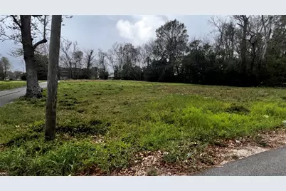 1415 Maple Street, Beaumont, TX 77703 - Photo 1