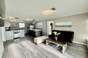 610 Seashell Dr, Surfside Beach, TX 77541 - Photo 9