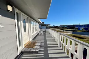 610 Seashell Dr, Surfside Beach, TX 77541 - Photo 5