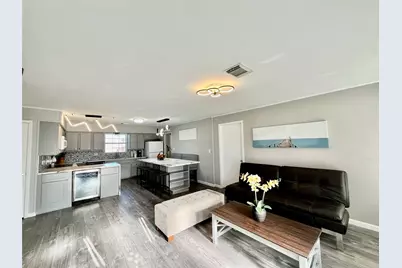 610 Seashell Drive, Surfside Beach, TX 77541 - Photo 7