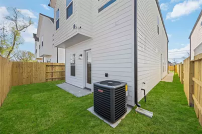 1466 Ferguson Way #B, Houston, TX 77088 - Photo 27