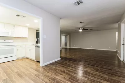 1722 Lindy Lane, Conroe, TX 77301 - Photo 5