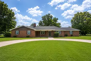 2947 Turtle Creek Dr, Wharton, TX 77488 - Photo 1