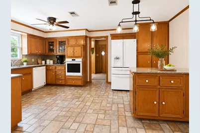 2947 Turtle Creek Drive, Wharton, TX 77488 - Photo 7