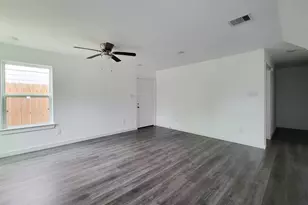 8122 Sterlingshire St, Houston, TX 77078 - Photo 13