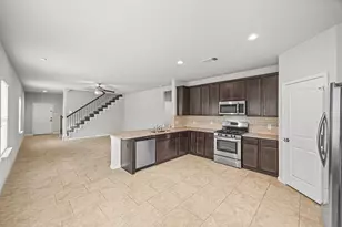 1607 City Pass Ln, Houston, TX 77047 - Photo 13