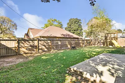 2201 Maple Avenue, Liberty, TX 77575 - Photo 31