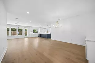 10659 Mayfield Rd, Houston, TX 77043 - Photo 5