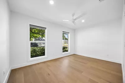 10659 Mayfield Road, Houston, TX 77043 - Photo 15