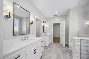 10659 Mayfield Rd, Houston, TX 77043 - Photo 13