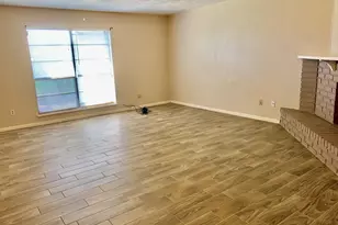 16118 Lazy Ridge Rd, Houston, TX 77053 - Photo 11