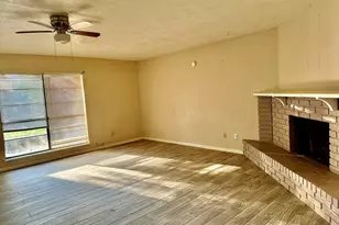 16118 Lazy Ridge Rd, Houston, TX 77053 - Photo 7