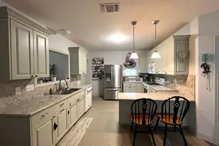 903 Bowie St, Columbus, TX 78934 - Photo 7