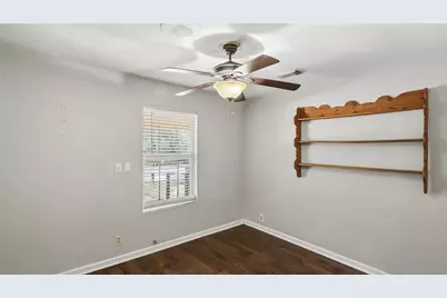 103 N Texas Street, Madisonville, TX 77864 - Photo 15