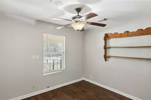 103 N Texas St, Madisonville, TX 77864 - Photo 15