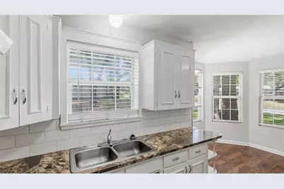 103 N Texas Street, Madisonville, TX 77864 - Photo 13