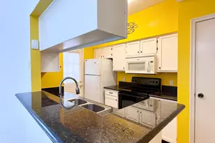 7575 Cambridge St, Houston, TX 77054 - Photo 13