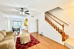 7575 Cambridge St, Houston, TX 77054 - Photo 7