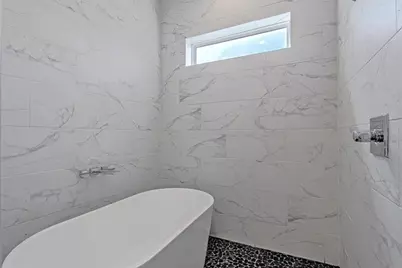 449 W 25th Street #C, Houston, TX 77008 - Photo 19