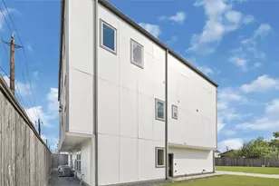 449 W 25th St, Houston, TX 77008 - Photo 21