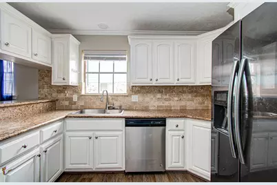 915 Hackberry Street, La Porte, TX 77571 - Photo 17