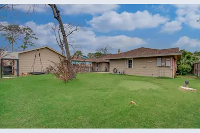 915 Hackberry Street, La Porte, TX 77571 - Photo 5