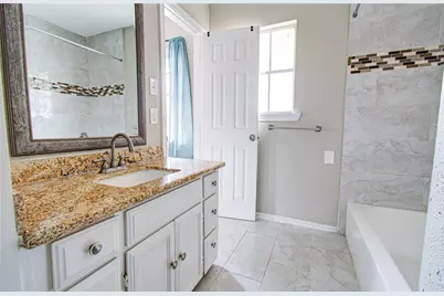 915 Hackberry Street, La Porte, TX 77571 - Photo 33