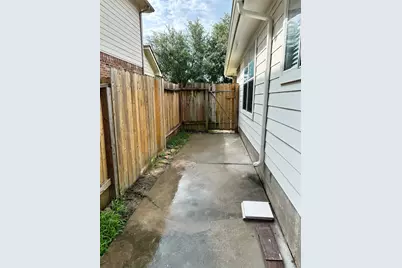 2827 Cypress Island Drive, Houston, TX 77073 - Photo 25