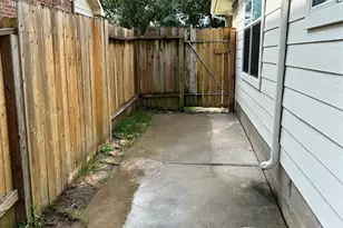 2827 Cypress Island Dr, Houston, TX 77073 - Photo 25