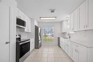 3109 Deer Trail Dr, Alvin, TX 77511 - Photo 13