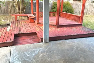 10502 Greencreek Dr, Houston, TX 77070 - Photo 17