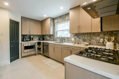 11914 Riverview Drive, Houston, TX 77077 - Photo 13