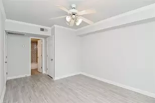 4515 Briar Hollow Pl Dr, Houston, TX 77027 - Photo 11