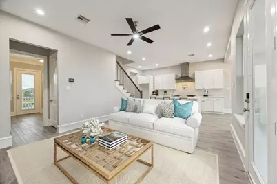 14 Fleming, Hitchcock, TX 77563 - Photo 11