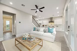 14 Fleming, Hitchcock, TX 77563 - Photo 11