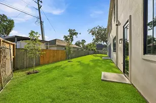 7907 S Villa Cir, Hilshire Village, TX 77055 - Photo 23