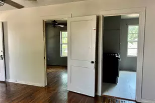 605 E Hunnicutt St, Baytown, TX 77520 - Photo 5